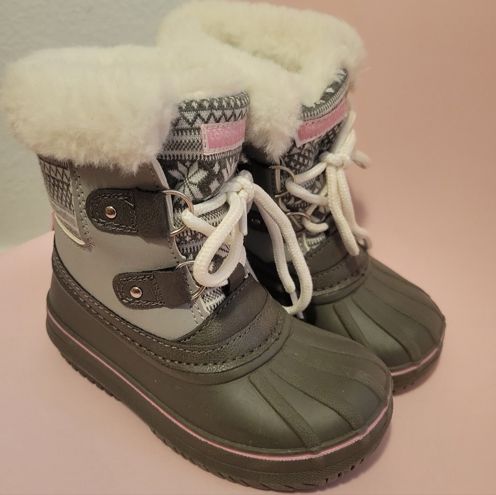 London Fog Toddler Snow Boots SIZE 8